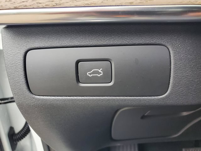 Used 2026 Volvo XC90 B6 Ultra w/ Protection Package AWD/4WD image 18