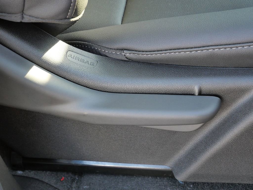 New 2026 GMC Canyon Elevation w/ Convenience Package image 20