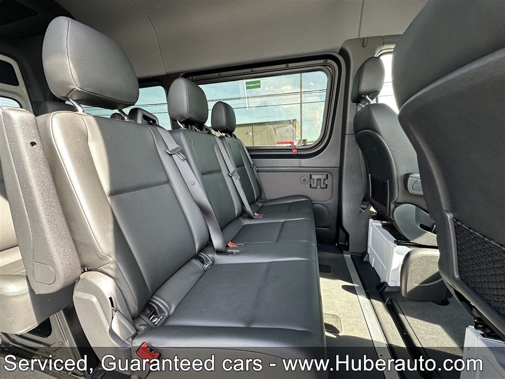 Used 2024 Mercedes-Benz Sprinter 2500 image 23