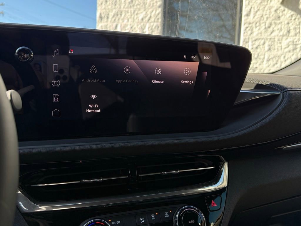 Used 2024 Buick Envista Sport Touring w/ Convenience II Package image 10