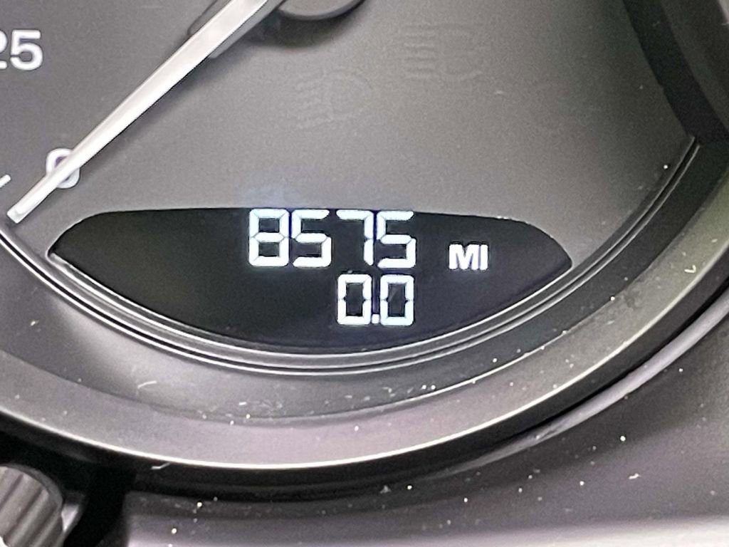 Certified 2025 Porsche Macan image 47