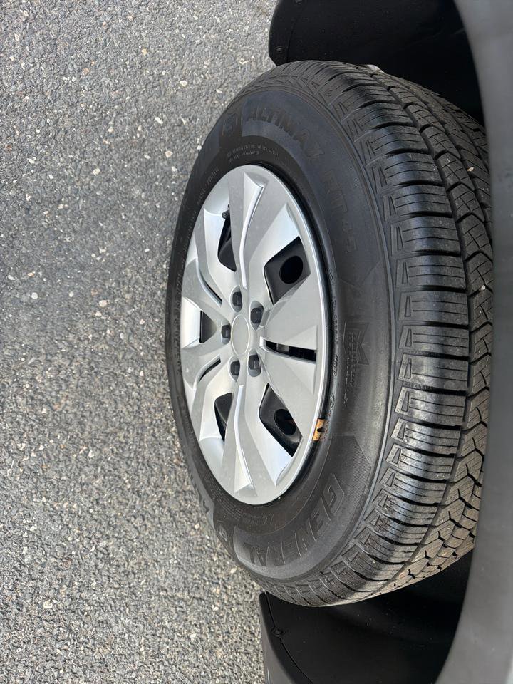 Used 2015 Chevrolet Trax LS w/ LPO, Cargo Package image 5