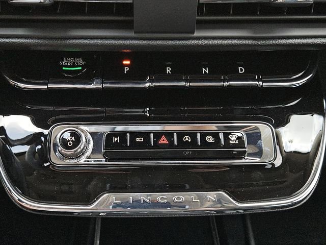 New 2025 Lincoln Corsair FWD w/ Equipment Group 101A image 12