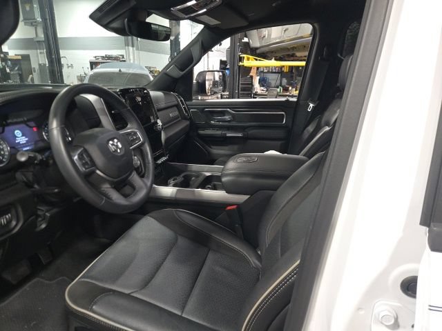 Used 2024 RAM 1500 Laramie AWD/4WD image 13