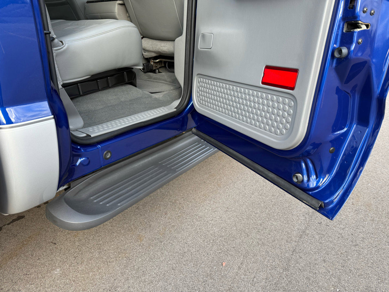 Used 2003 Ford F250 Lariat image 48