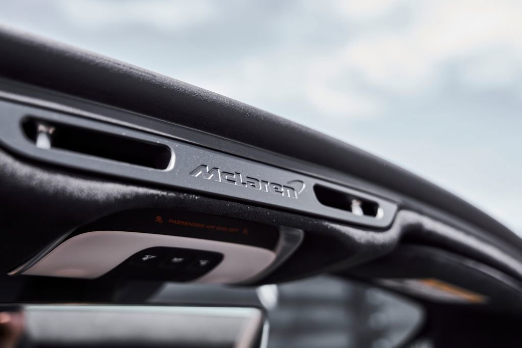 Used 2025 McLaren 750S Spider RWD image 76