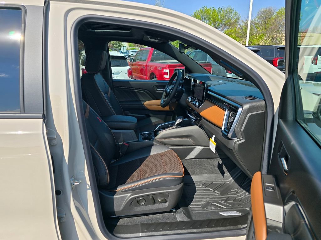 New 2026 GMC Canyon AT4 w/ Technology Plus Package AWD/4WD image 33