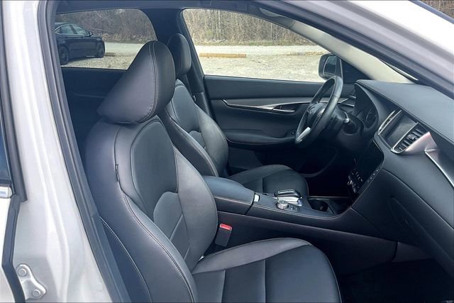 Used 2023 INFINITI QX50 Pure AWD/4WD image 7