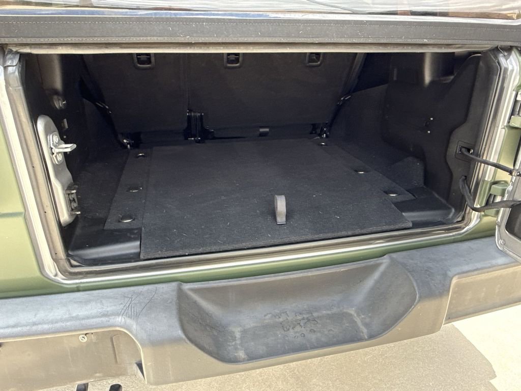 Used 2018 Jeep Wrangler Unlimited Sport S AWD/4WD image 13