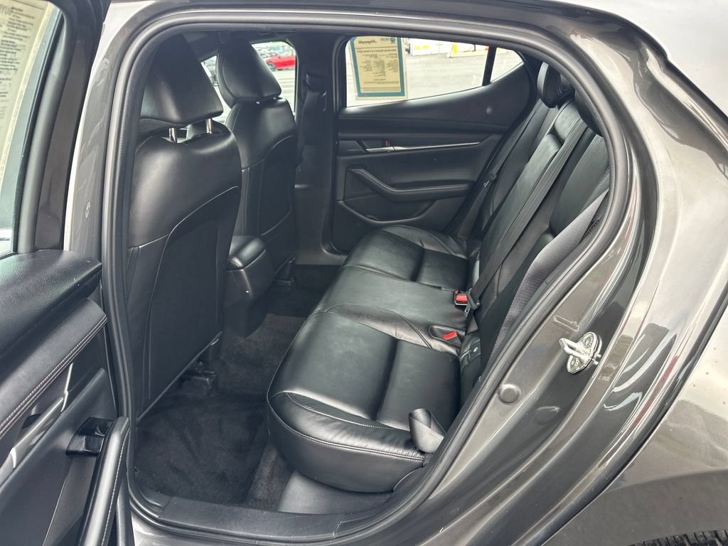 Used 2024 MAZDA MAZDA3 s FWD image 16