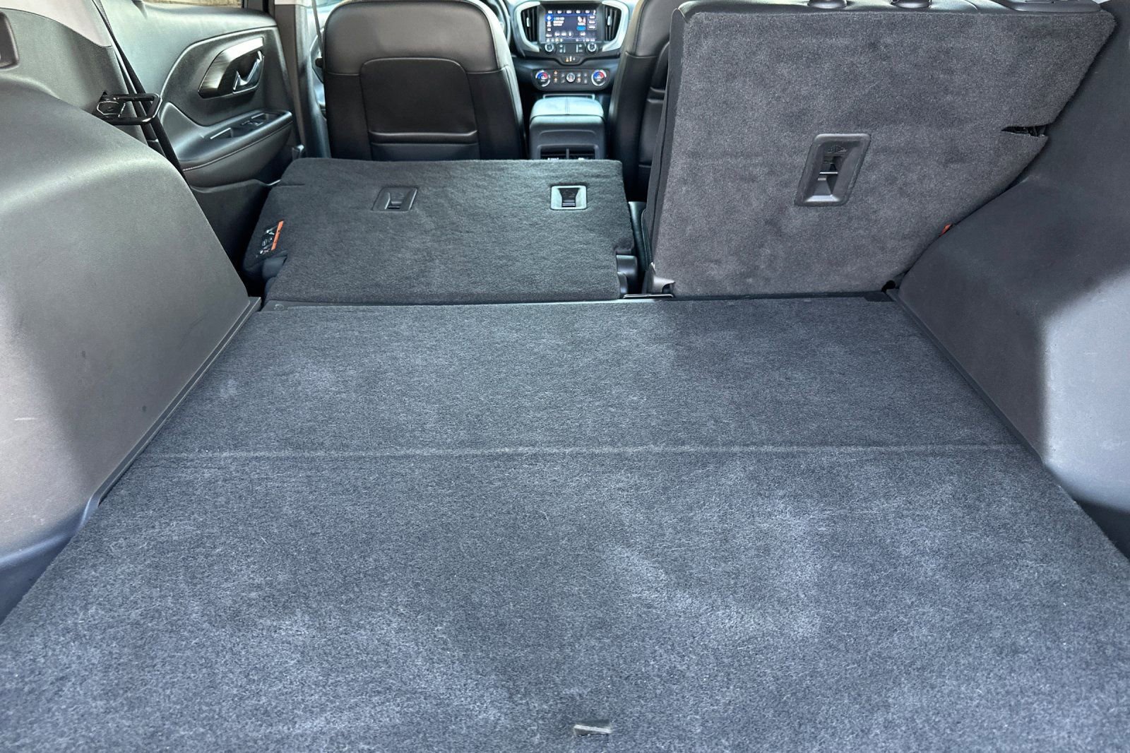 Certified 2022 GMC Terrain SLT w/ Infotainment Package II image 16