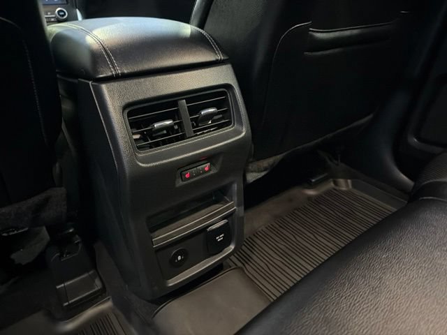 Used 2024 Ford Edge Titanium w/ Equipment Group 301A AWD/4WD image 15