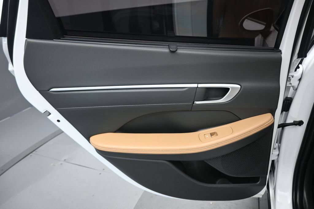 Used 2021 Hyundai Sonata Limited FWD image 35