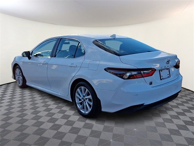 Used 2023 Toyota Camry LE image 4