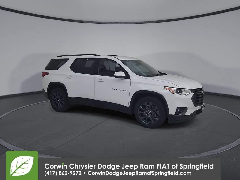 Used 2021 Chevrolet Traverse RS w/ LPO, Floor Liner Package FWD image 2