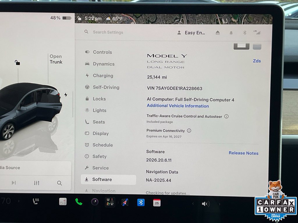 Used 2024 Tesla Model Y Long Range AWD/4WD image 44