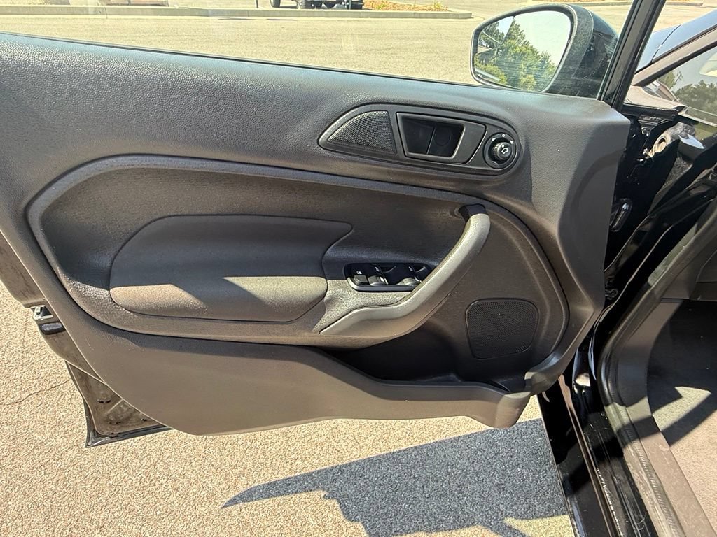 Used 2019 Ford Fiesta SE FWD image 19