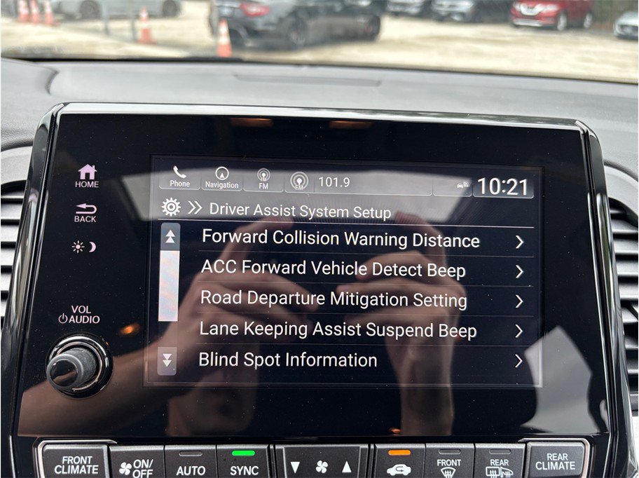 Used 2023 Honda Odyssey Elite image 36