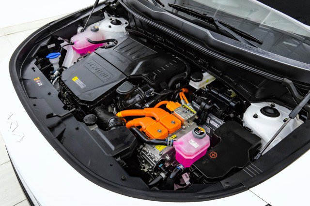 Used 2024 Kia Niro LX image 43