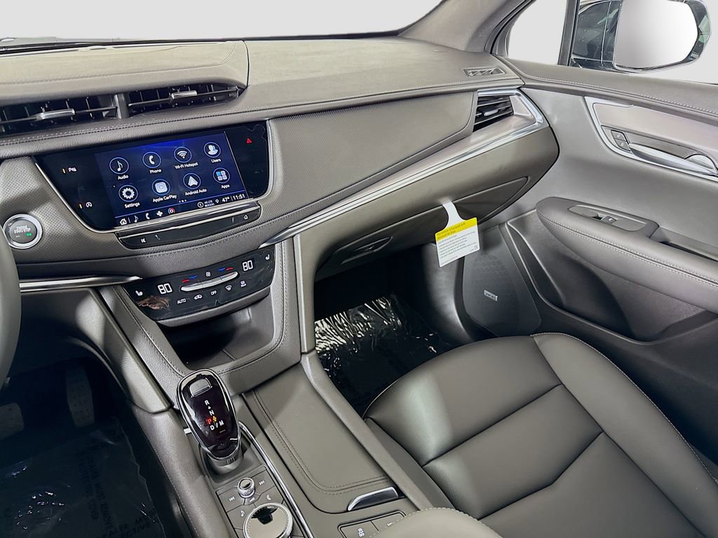 New 2026 Cadillac XT5 Luxury image 22