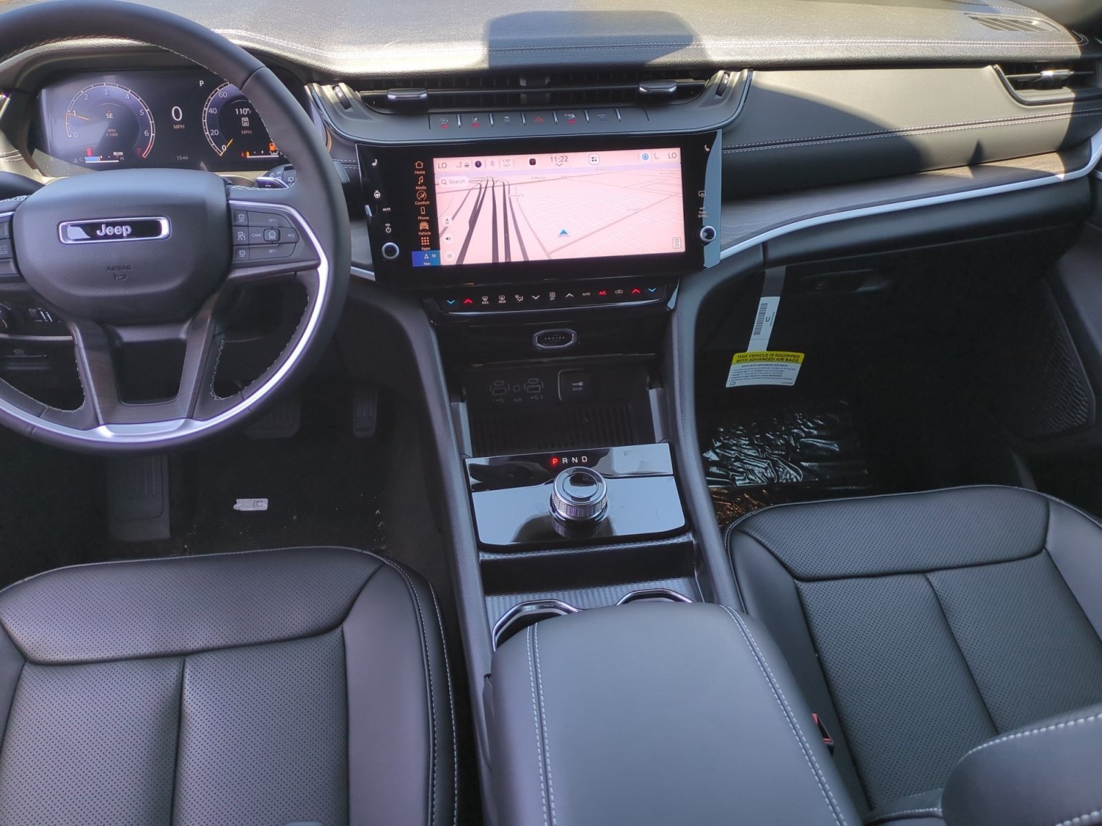 New 2026 Jeep Grand Cherokee Limited w/ Luxury Tech Group II RWD image 20