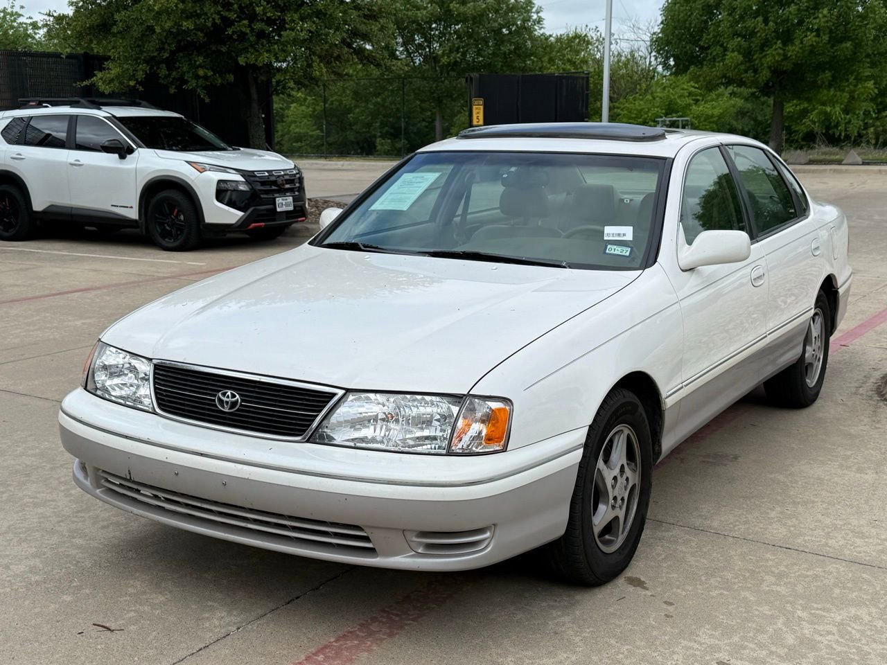 Used 1999 Toyota Avalon XL