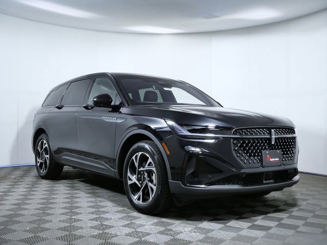 Used 2025 Lincoln Nautilus Premier w/ Equipment Group 102A image 1