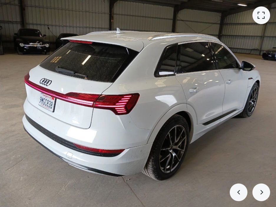Used 2019 Audi e-tron Prestige AWD/4WD image 5