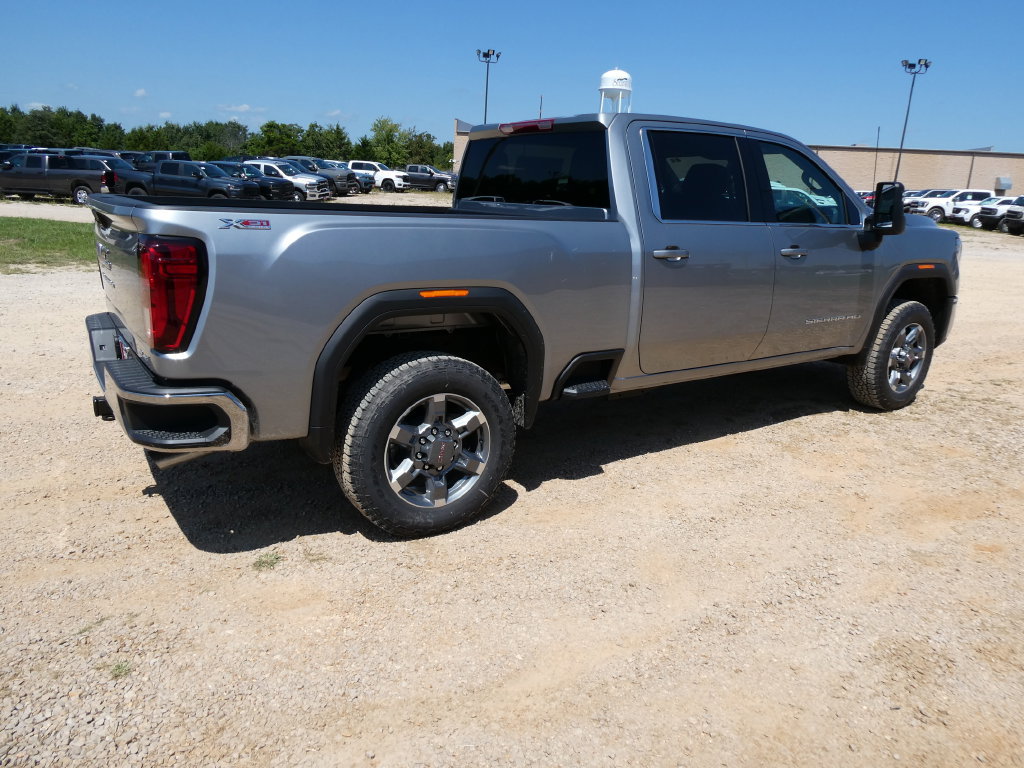 New 2026 GMC Sierra 2500 SLE w/ SLE Value Package; AWD/4WD image 5