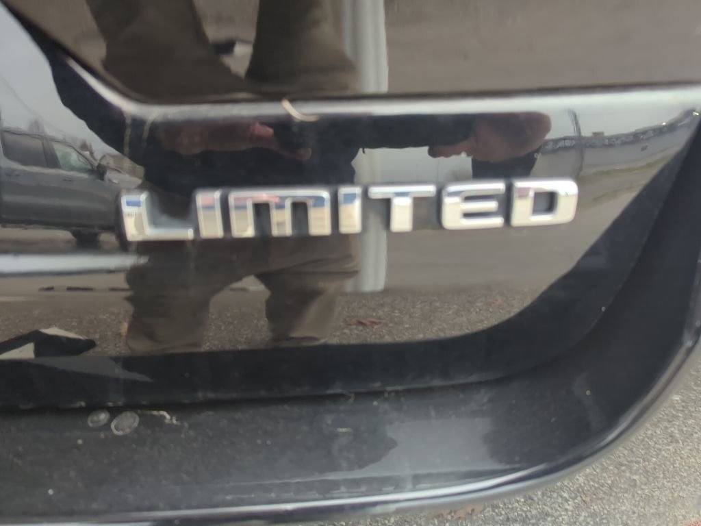 Used 2024 Jeep Grand Cherokee Limited image 15