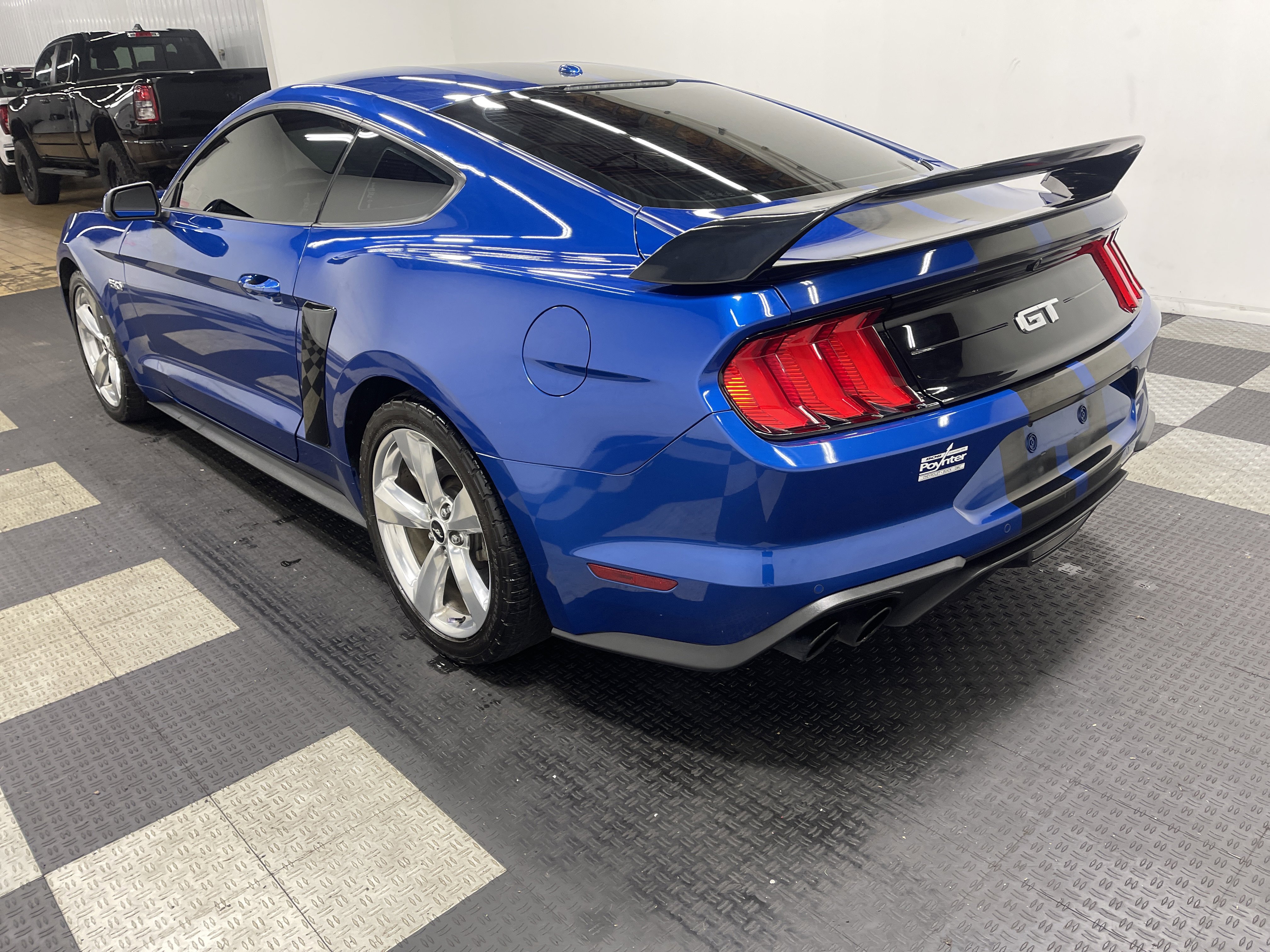 Used 2018 Ford Mustang GT Premium w/ Equipment Group 401A image 2