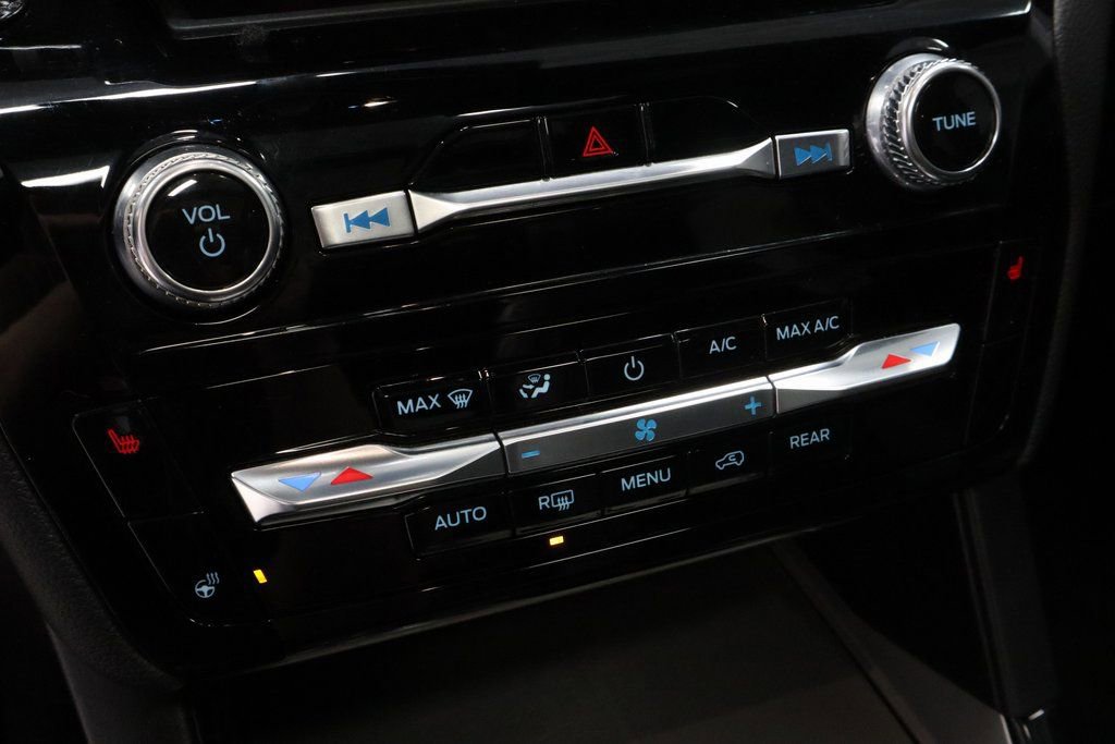 Certified 2024 Ford Explorer ST-Line w/ Class IV Trailer Tow Package image 33