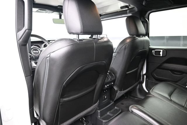Used 2023 Jeep Wrangler Unlimited Sahara w/ Cold Weather Group AWD/4WD image 22