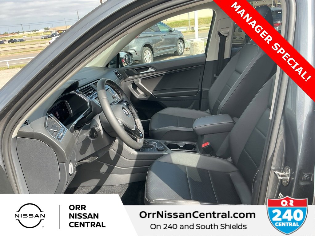 Used 2021 Volkswagen Tiguan SEL image 17