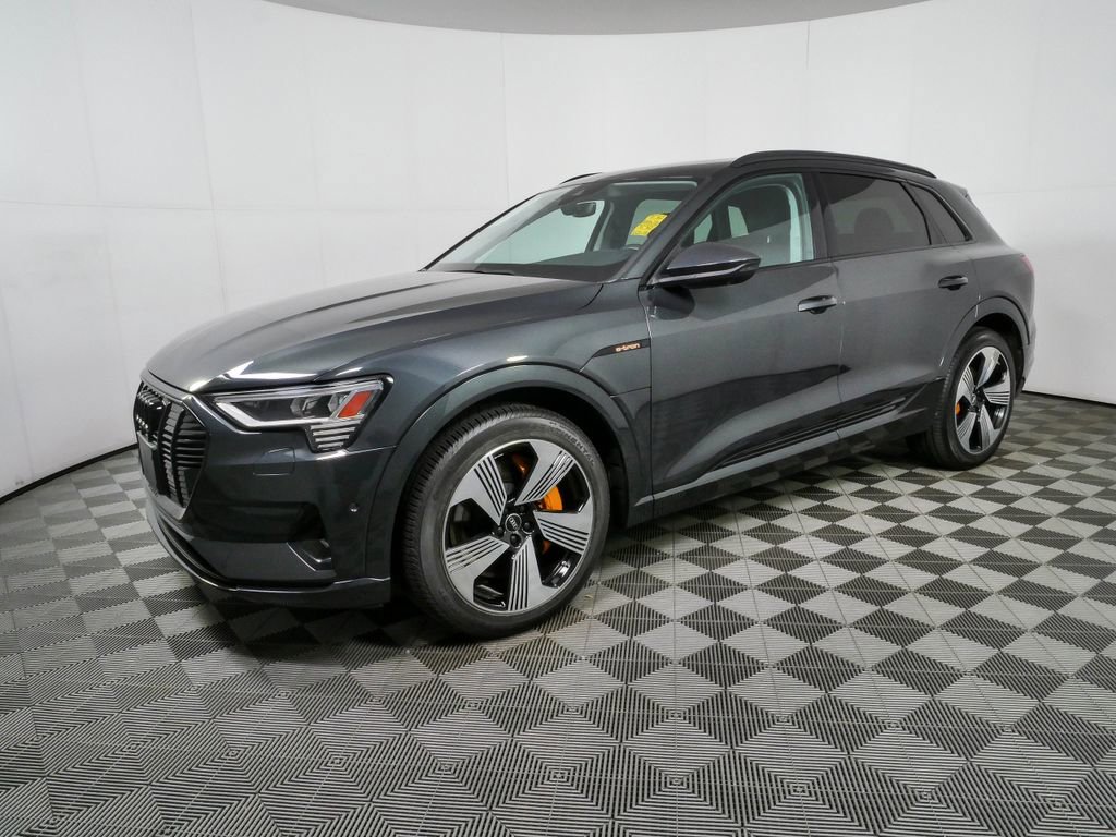 Used 2022 Audi e-tron Premium Plus w/ Premium Plus Package AWD/4WD image 29
