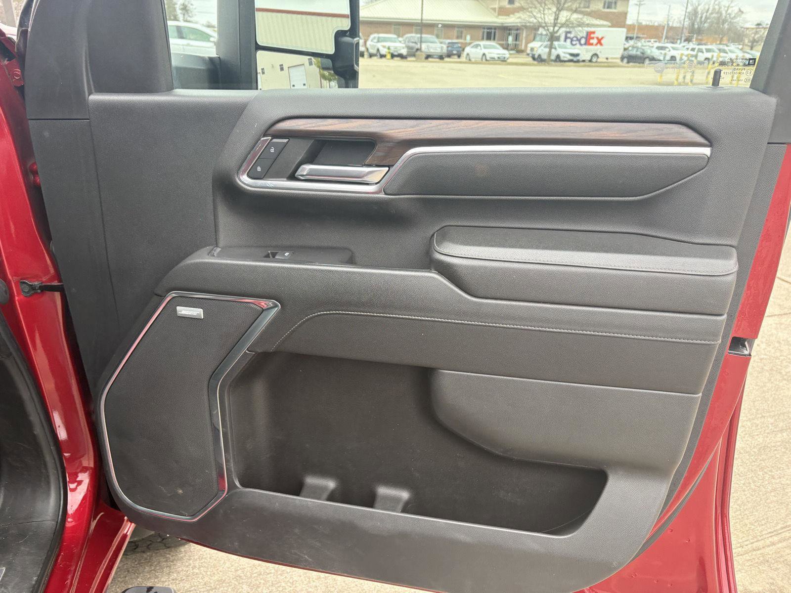 Used 2024 GMC Sierra 2500 SLT w/ SLT Premium Package image 17