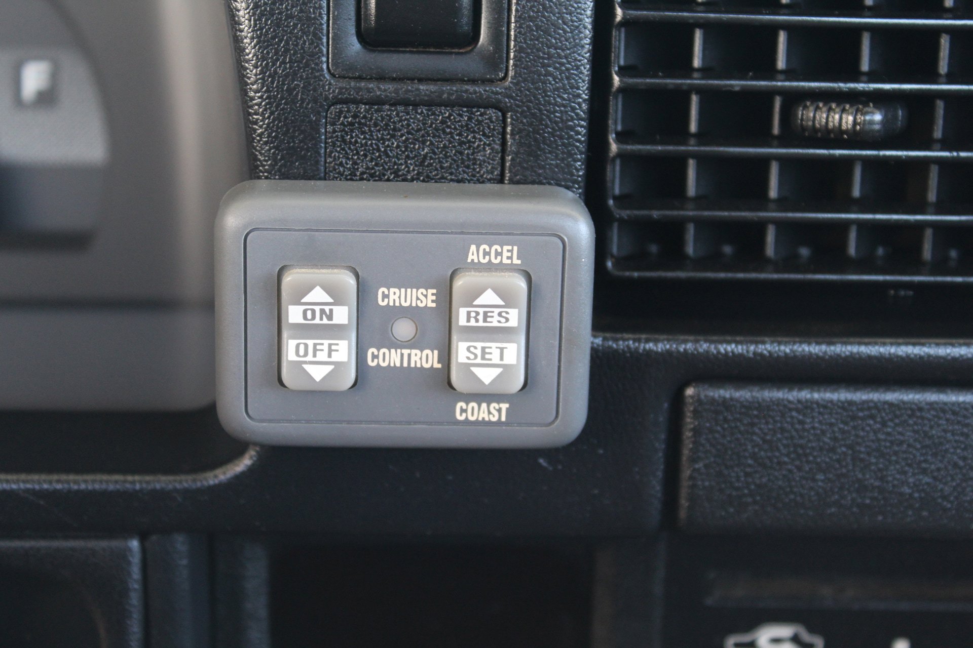 Used 1992 Toyota Pickup Deluxe RWD image 23