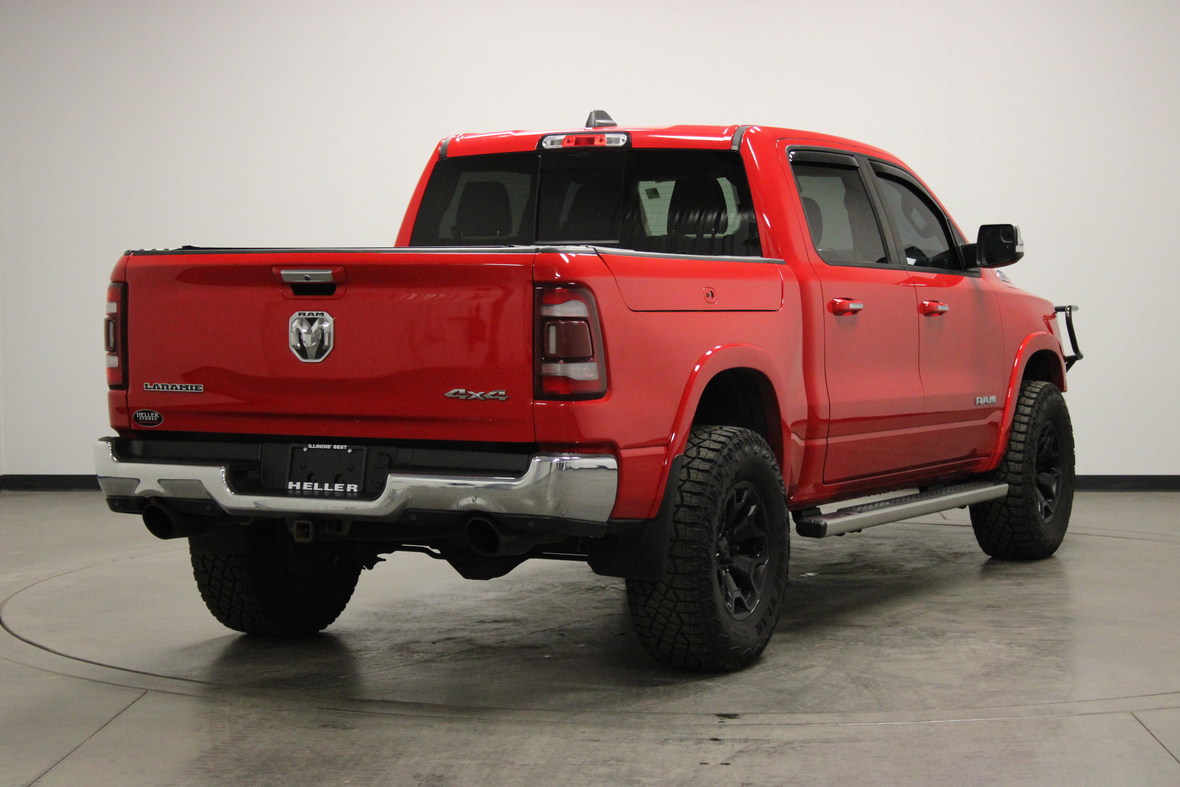 Used 2019 RAM 1500 Laramie image 8