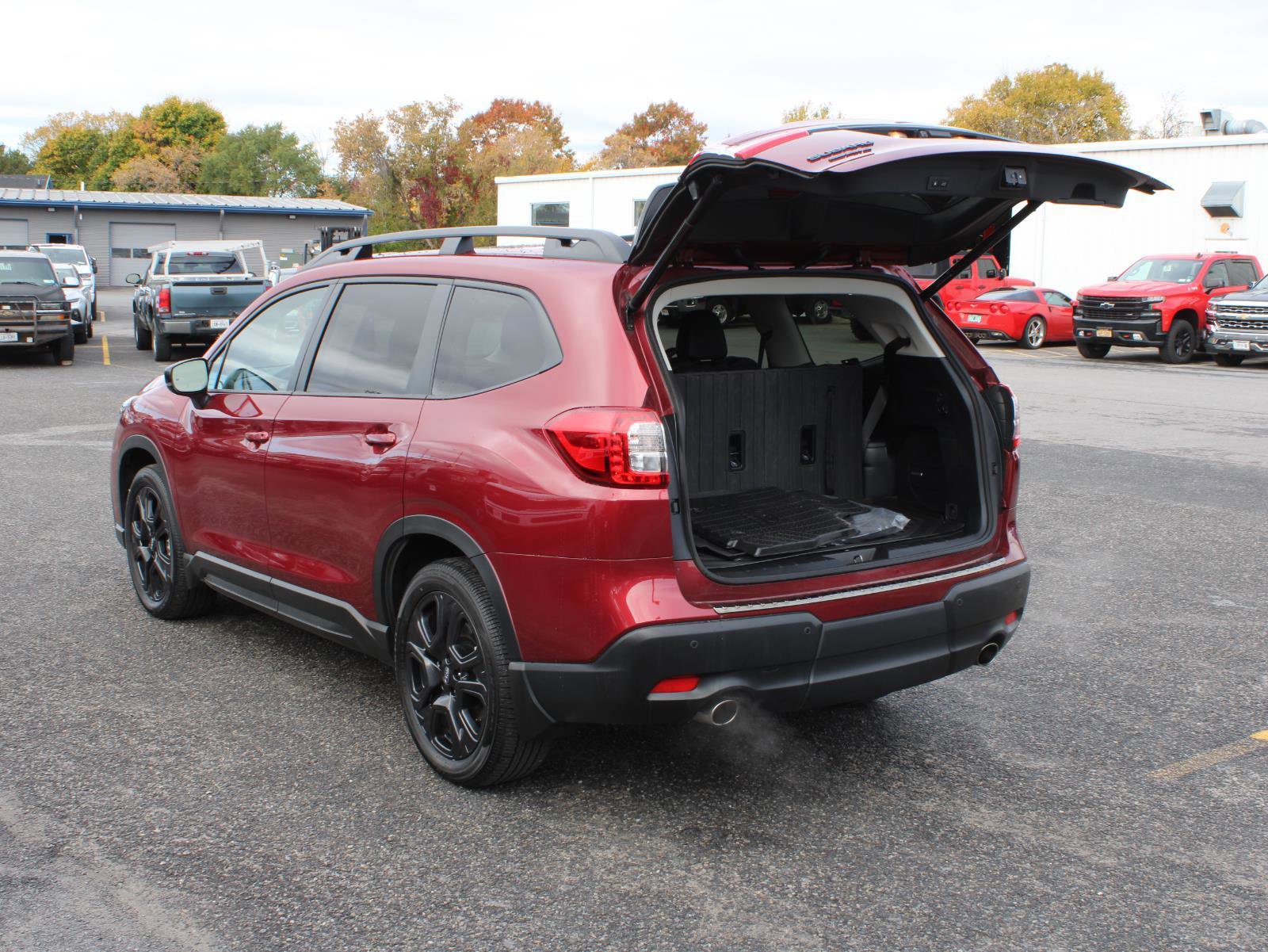 Used 2025 Subaru Ascent Bronze Edition image 7