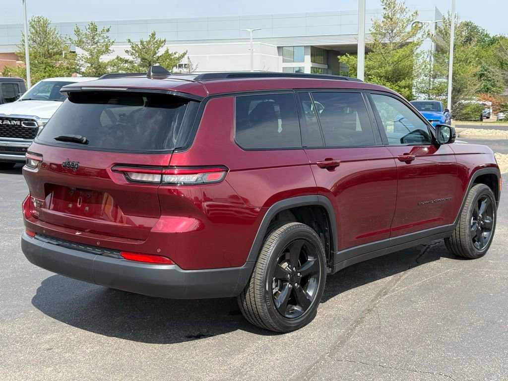 Certified 2023 Jeep Grand Cherokee L Laredo AWD/4WD image 3