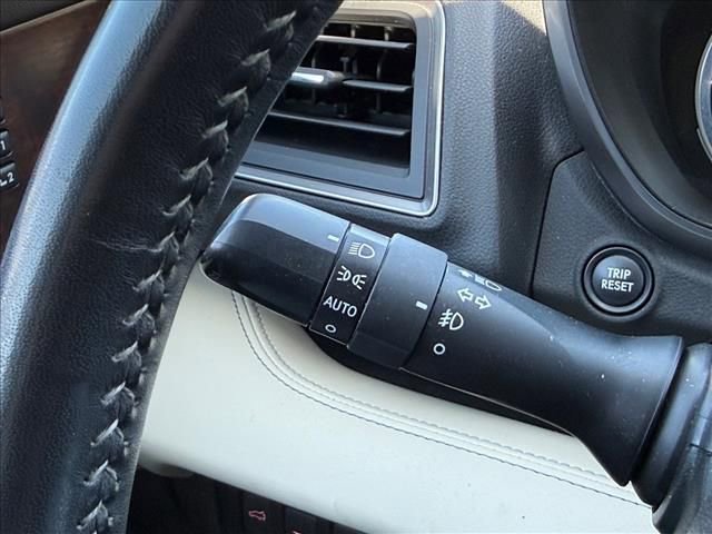 Used 2021 Subaru Ascent Touring w/ Popular Package #2A image 22