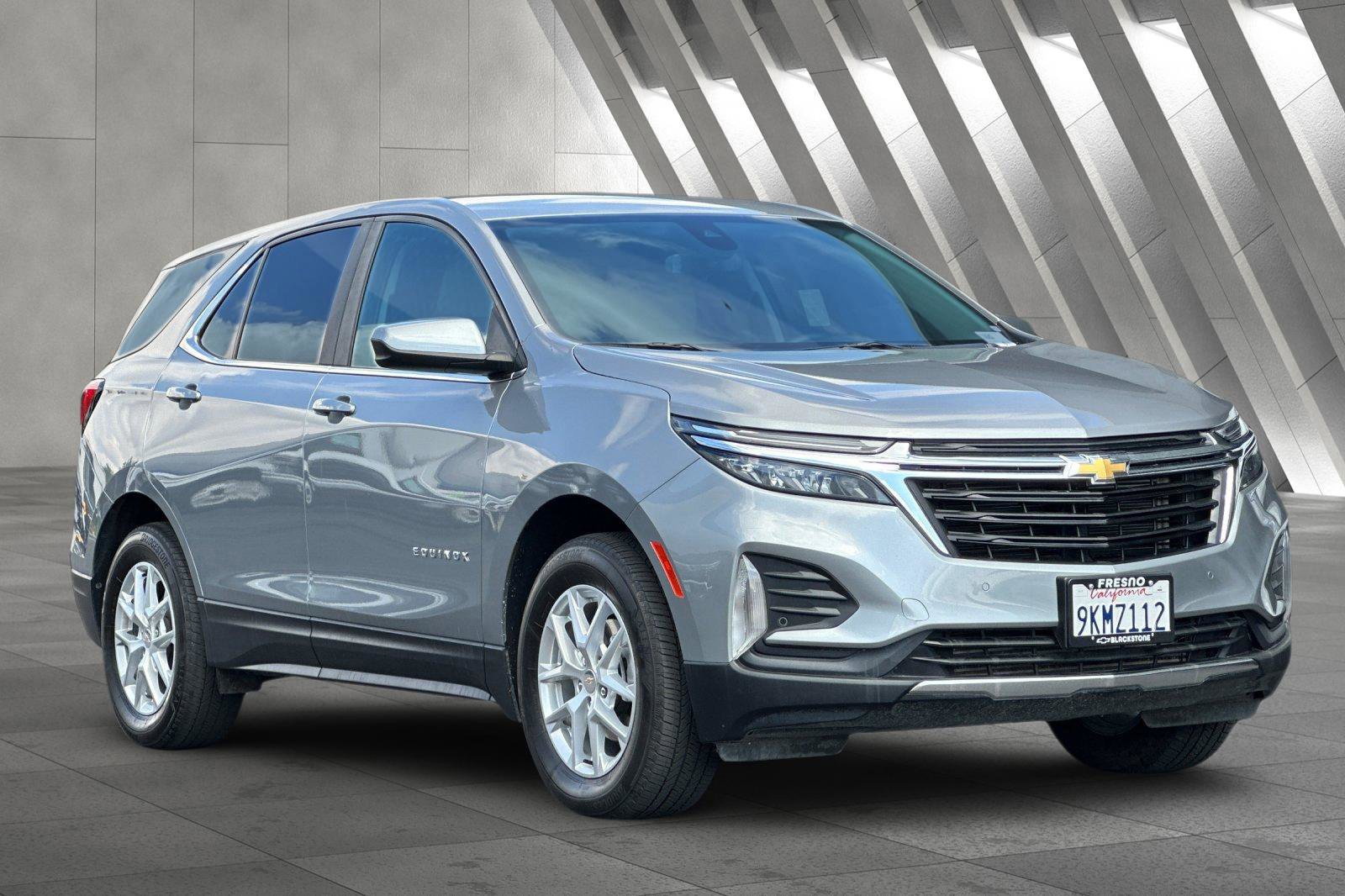 Used 2024 Chevrolet Equinox LT image 1