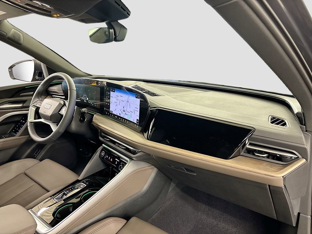 New 2025 Audi Q5 Premium Plus image 14