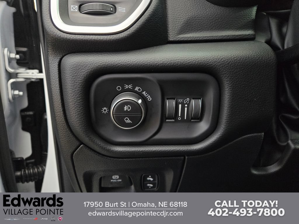 New 2026 RAM 1500 Big Horn AWD/4WD image 11
