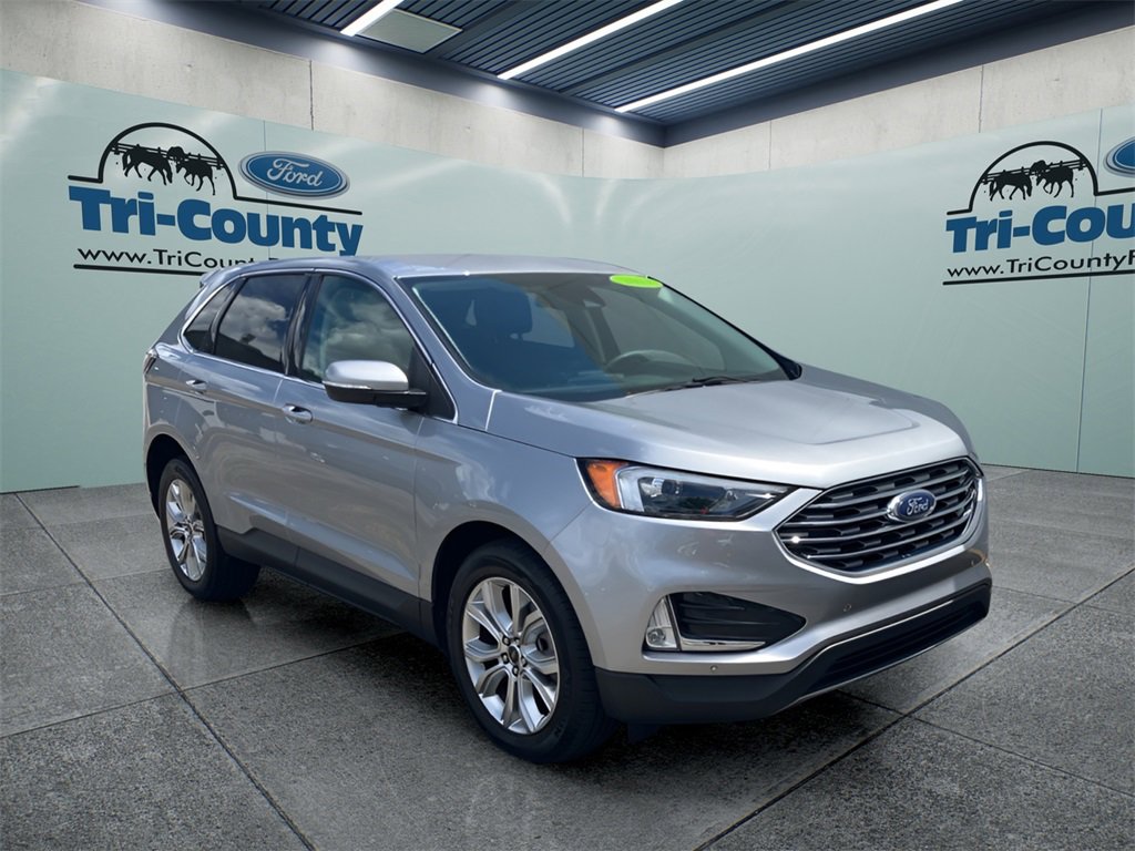 Used 2024 Ford Edge Titanium image 1