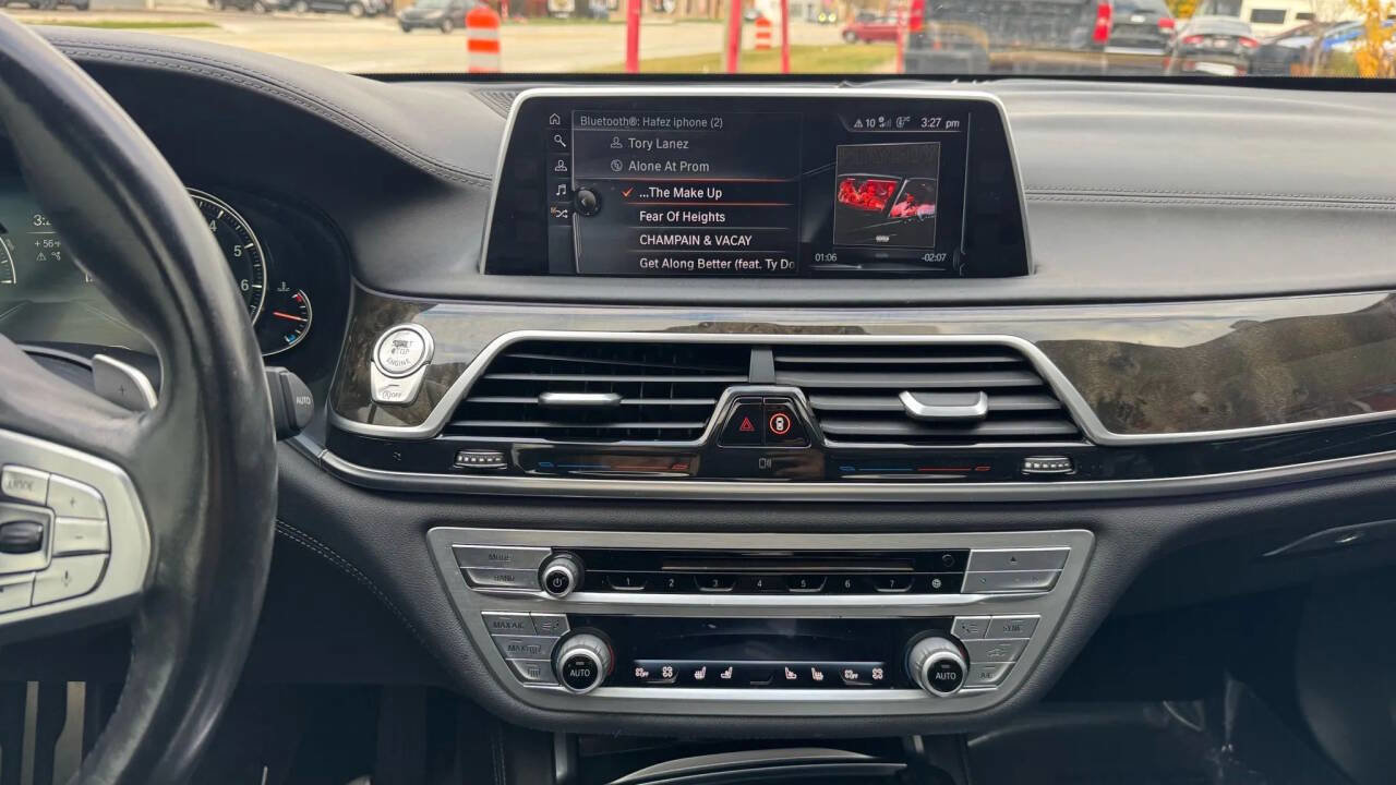 Used 2016 BMW 750i xDrive image 31