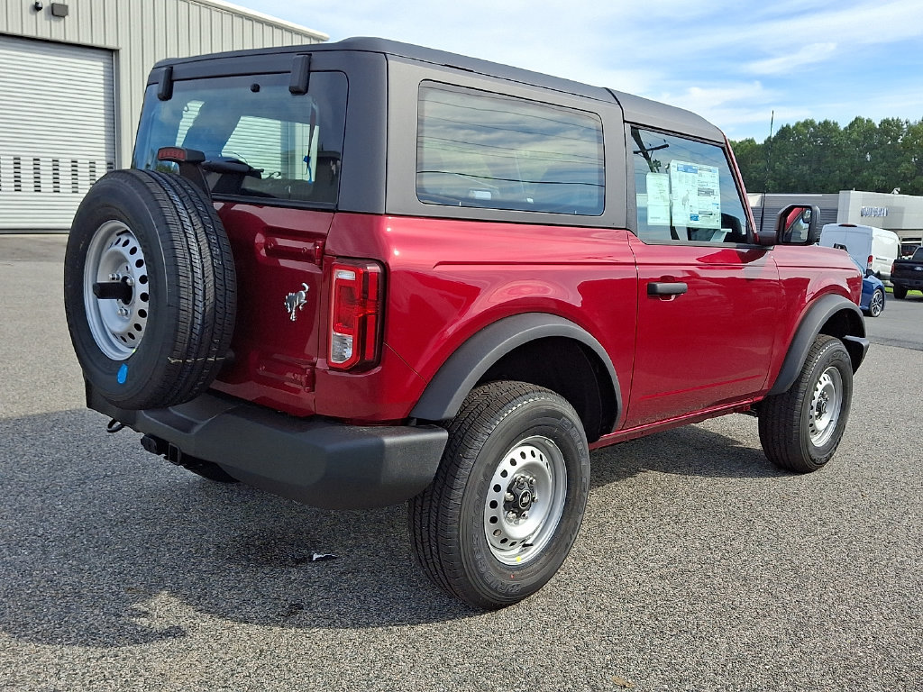 New 2026 Ford Bronco 2-Door AWD/4WD image 4