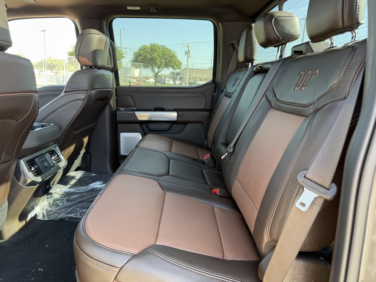 New 2026 Ford F350 King Ranch w/ Chrome Package AWD/4WD image 23