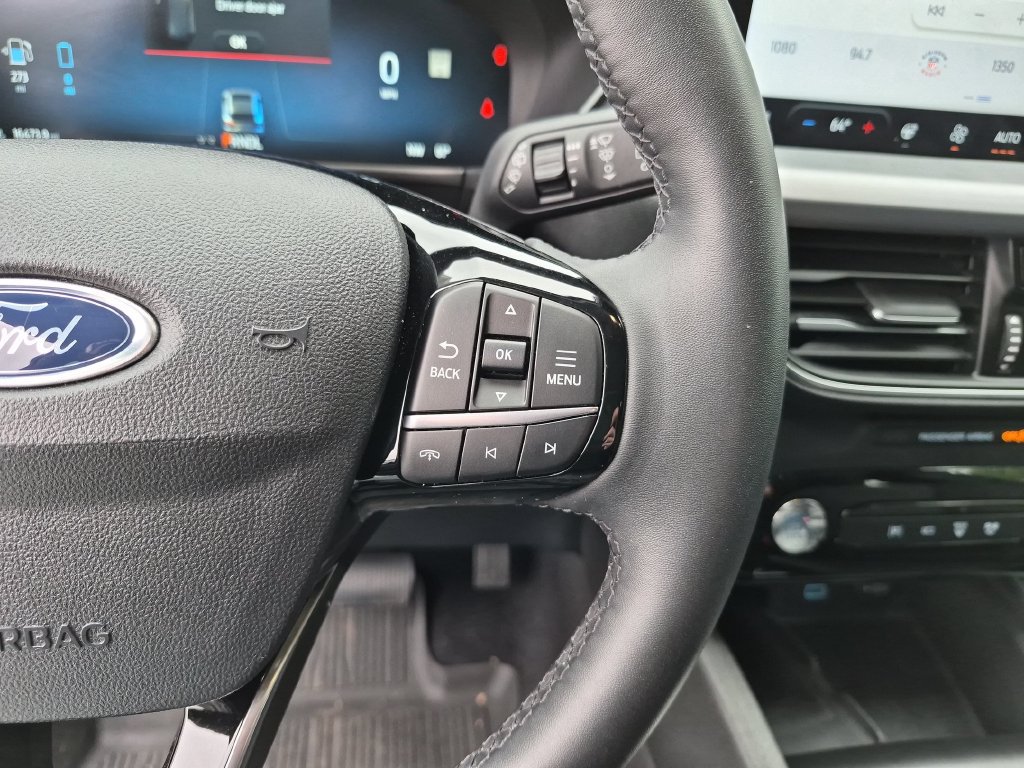Certified 2023 Ford Escape SE w/ PHEV Premium Package FWD image 23