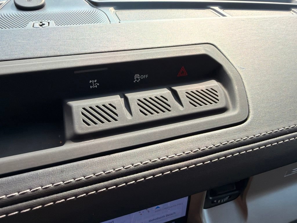 Used 2025 Ford Bronco Outer Banks AWD/4WD image 30